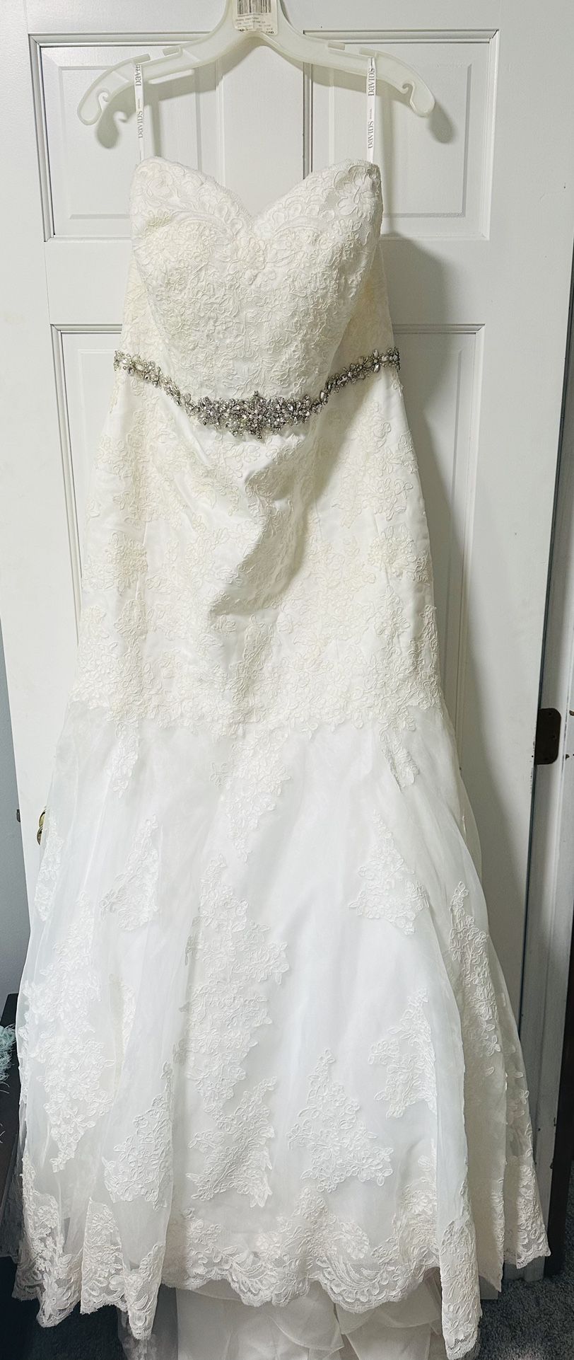 Wedding dress (Size 16) 