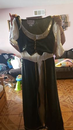 Costume