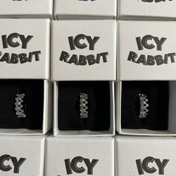 icy rabit sterling silver ring