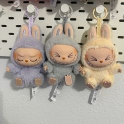 Labubu “Have A Seat”