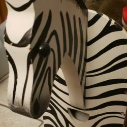 CUTE High End Child's Toy Box/BENCH... Pick Up Northern & 51st Avenue