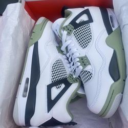 Jordan 4 Retro Seafoam