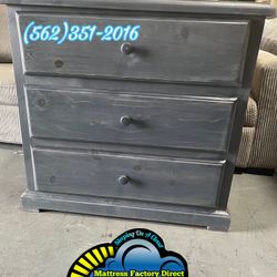Three Drawer Grey Pinewood Dresser Cajonera Comoda Nueva 