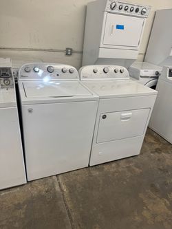 Used Whirlpool Washer and Gas Dryer Top Load