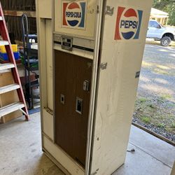 Vintage Pepsi-cola Machine 