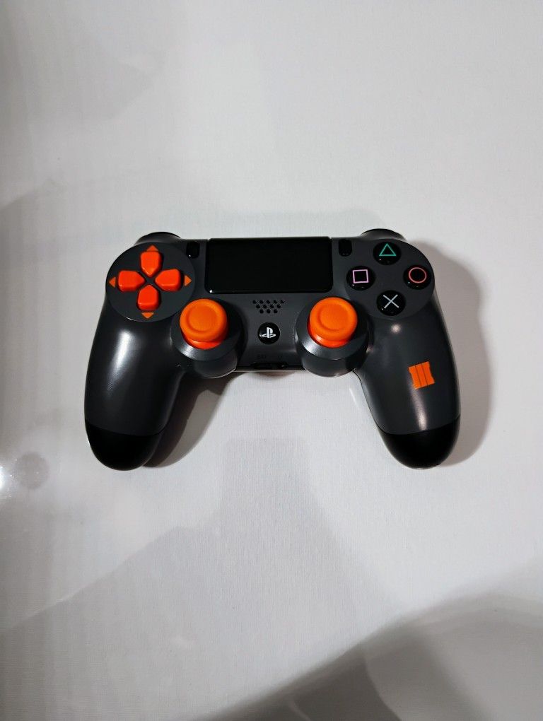 Call Of Duty Black Ops 3 Edition PS4 Remote
