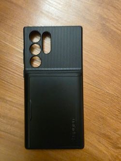 Samsung S22 Ultra case with card holder Spigen