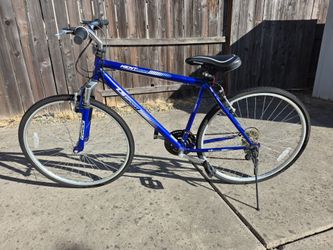 Kent Hybrid Bicycle 26". Blue. 21 speeds.