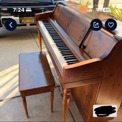 Piano - Self Playing