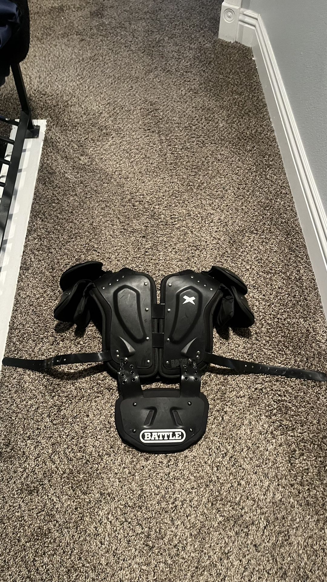 Xenith Football Shoulder Pads With Backplate