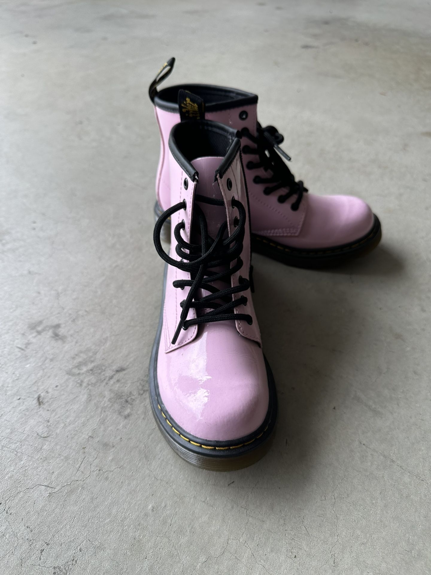 Doc Dr Martens Air Wair Boots Pastel Pink Patent Leather 1460 J Youth Size 3
