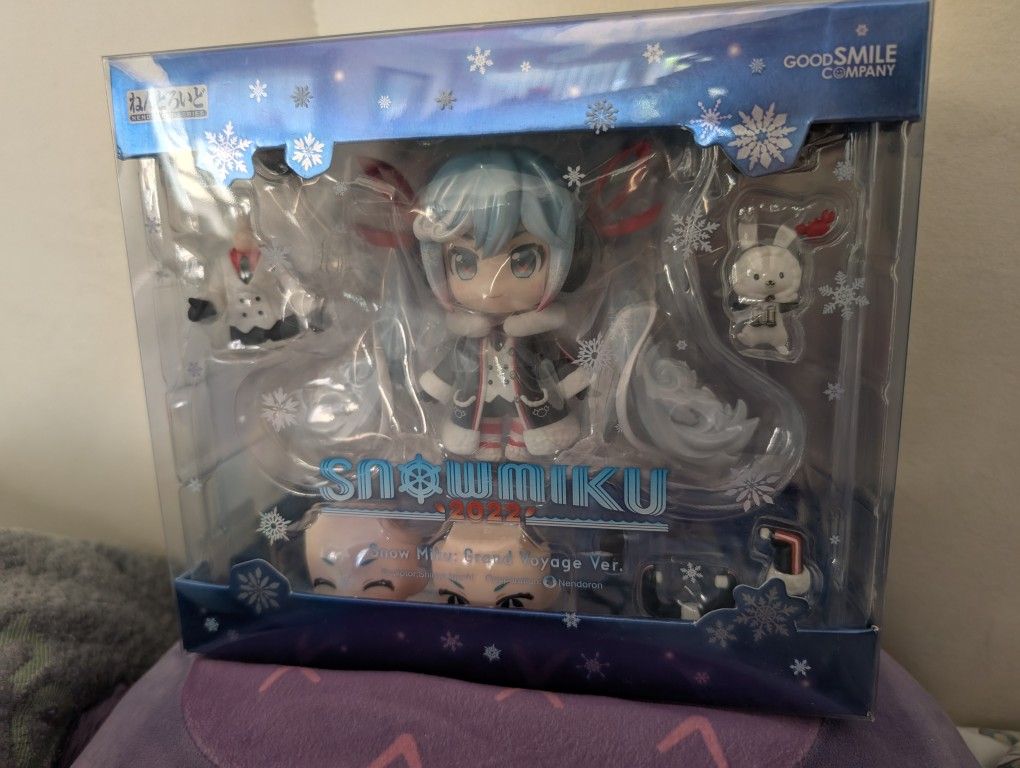 Nendoroid Snow Miku Grand Voyage Ver.