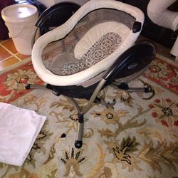 Graco Bassinet Swing 