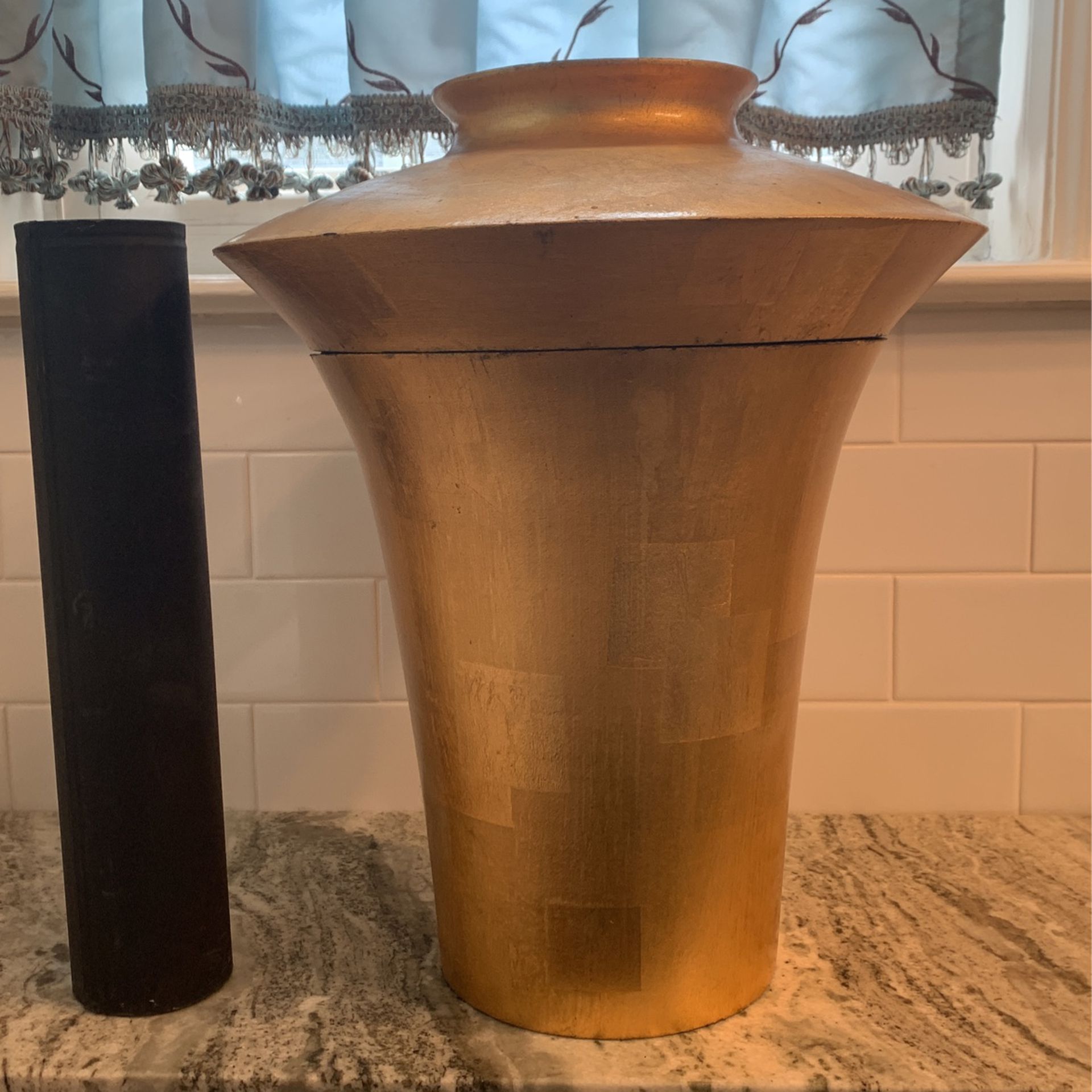 Gold Leaf Vase 