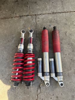 shock absorbers fox 2023 Toyota Tacoma