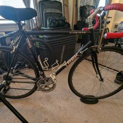 Trek 1200 , Sportneer Trainer, & Hyper  Mountain Bike