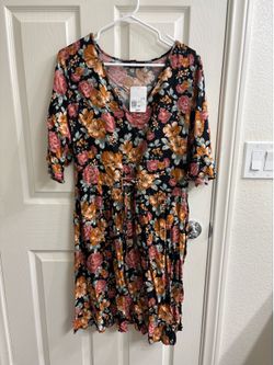 Woman’s Forever 21 Dress (new)