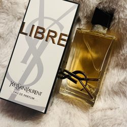 Yves Saint Lauren Eau De  Parfum