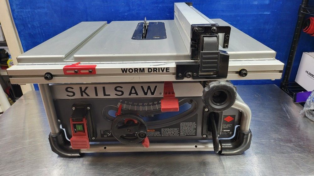 Skilsaw SPT99T Table Saw