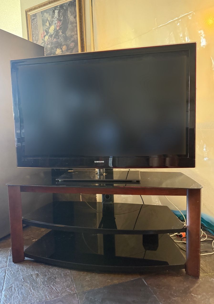 55” Samsung TV with stand