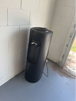 Water dispenser