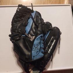 Easton Fp 125 Black Baseball Glove Left-handed Size 12 1/2  Youth..Great Condition!!..Leather