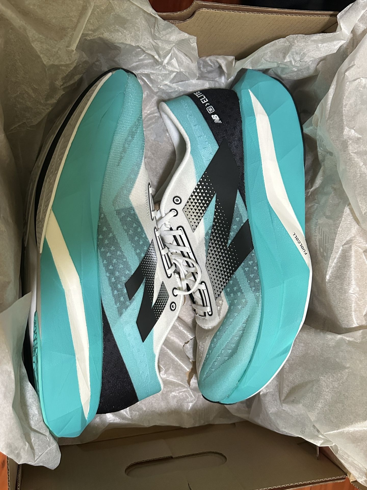 Fuel Cell Supercomp Elite V4 Size 12