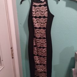 Black Dress..Slim Fit.Goes Below Knees.  Size Small https://offerup.com/redirect/?o=V29uZW5zLmxpa2U= New!