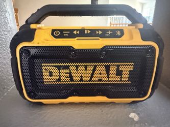 DeWalt Portable Bluetooth Speaker - Battery Powered or USB charging