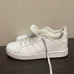 Adidas Grand Court Metallic Print Sneakers Womens Size5️⃣White Silver Leather Lace