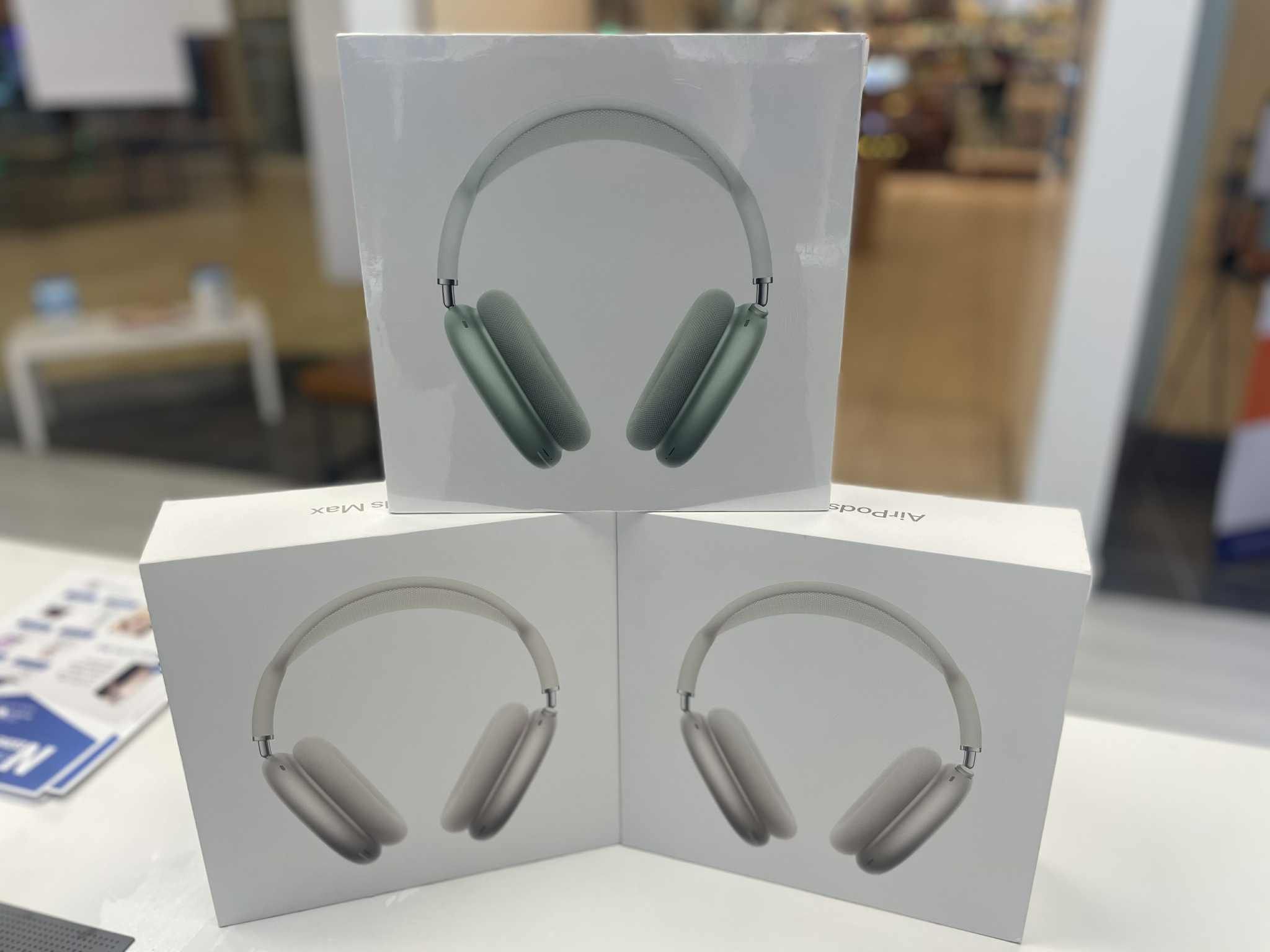 Brand New Apple Airpods Max's (USB-C) Bluetooth Headphones - Pay $5 DOWN AVAILABLE - NO CREDIT NEEDED