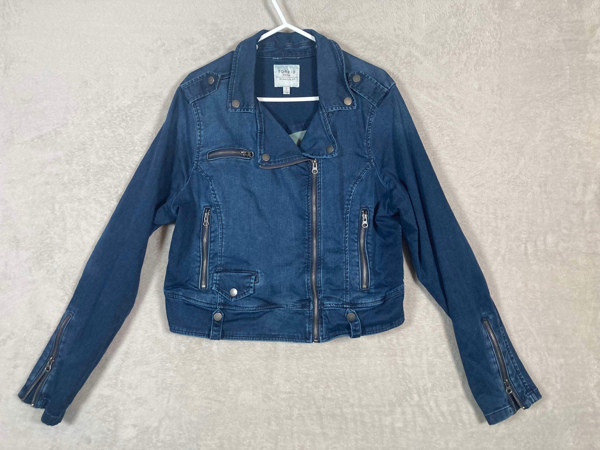 Torrid Denim Jean Cropped Moto Jacket Stretch Zip Plus Size 2 2X 18/20 Indigo
