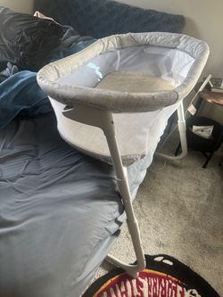 Halo Bedside Bassinet