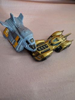 Hot wheels cars: 2 of them (open box)