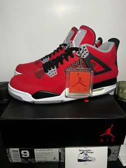 Air Jordan 4 Retro Toro Bravo