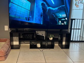 Tv stand