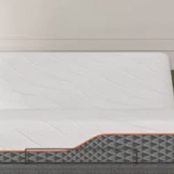 Tempur pedic mattress Queen adjustable for both sides