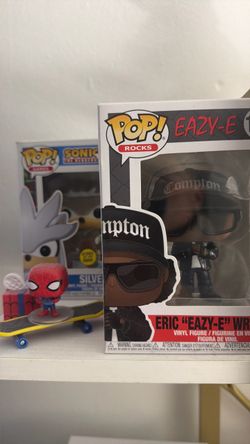 eazy e or glow in the dark sonic