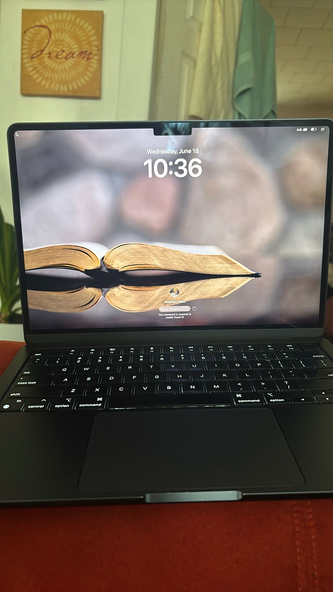 macbook air m2 2022