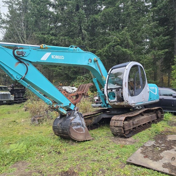 Kobelco 120 Excavator