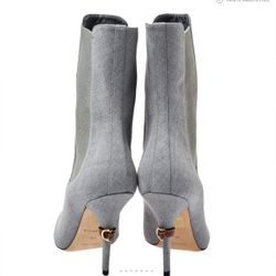 Burberry grey boot 