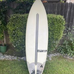 Pyzel gremlin Epoxy 5’11
