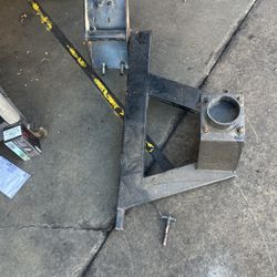 H 2 hummer rear bumper mount spare tire holder $400