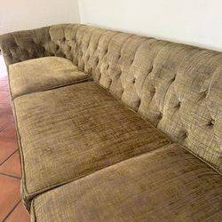 Restoration Hardware Tufted Chesterfield Sofa – 10ft | Like New