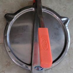 Tortilla Press