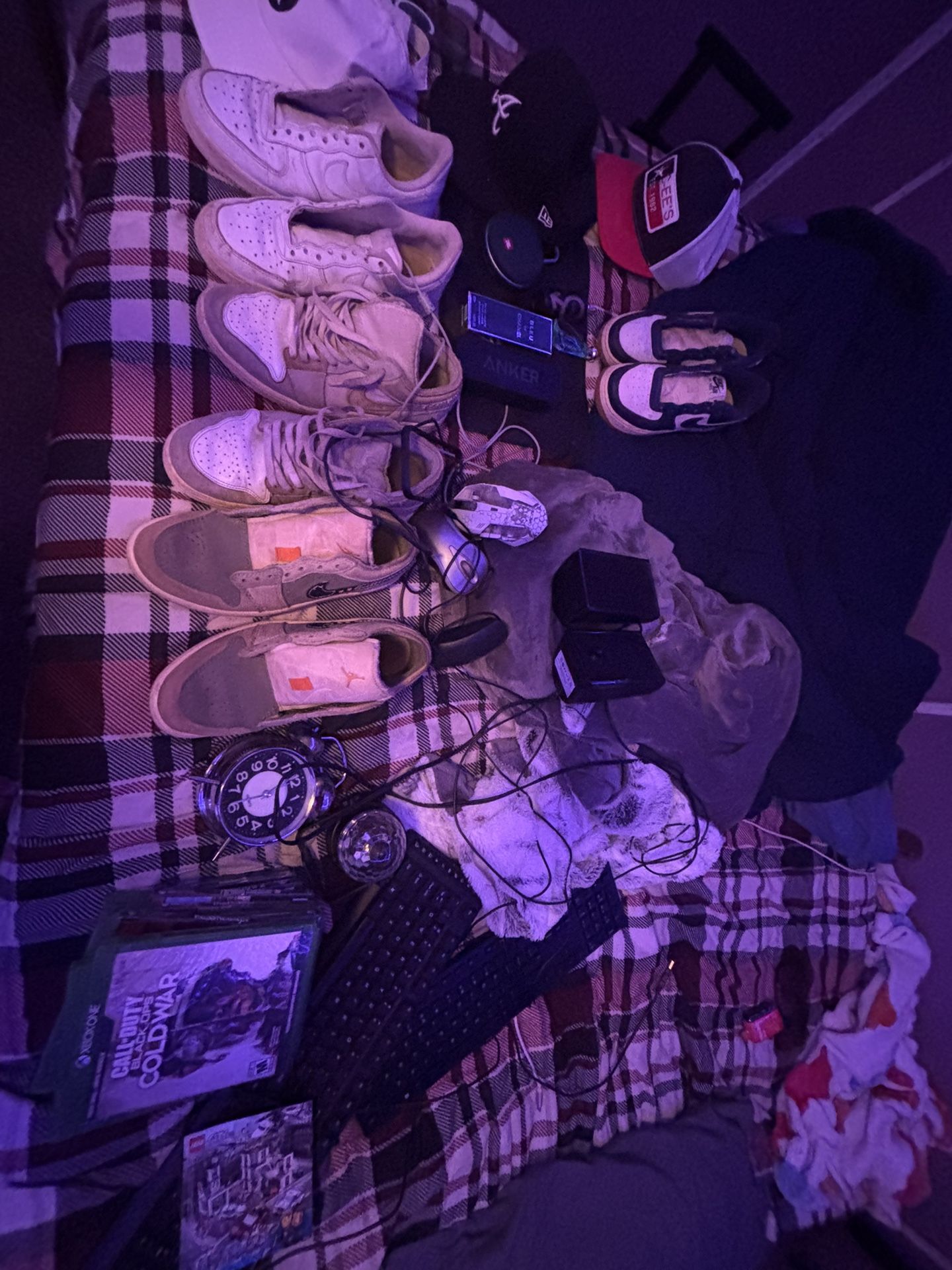 selling alot of items to save up for a mini bike i can clean everything and put places on.