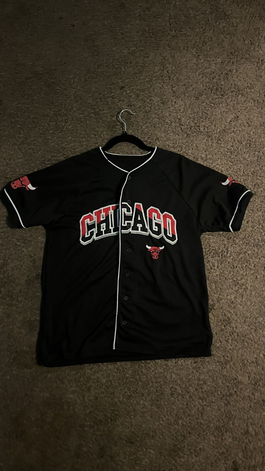 Chicago Bull Jersey - Excellent Condition (Men’s Medium)