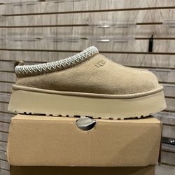 Ugg Tazz Sand 9W Platform