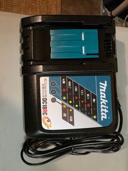 Makita 18volt charger brand new