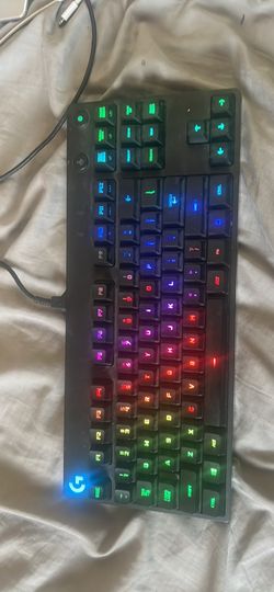 Logitech 88 Usb Gaming Keyboard with Pro gaming keyboard data cable User documentation, Black, 1 Pack Color Lightsync Rgb Backlit Keys